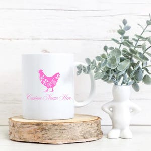 Regalo del día de la madre, diseño de delantal de Pascua, linda descarga digital personalizable, letras rosas, nombre editable con diseño, lindo pollo,