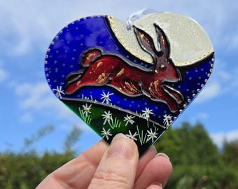 Atrapasueños de cristal con forma de corazón, con forma de luna y liebre pintado a mano