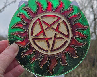 Atrapasueños sobrenatural pintado a mano