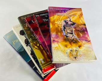 Chronicles of Narnia by CS Lewis Lion Witch and the Wardrobe vintage paperback book Magician's Nephew Last Battle science fiction Fantasy