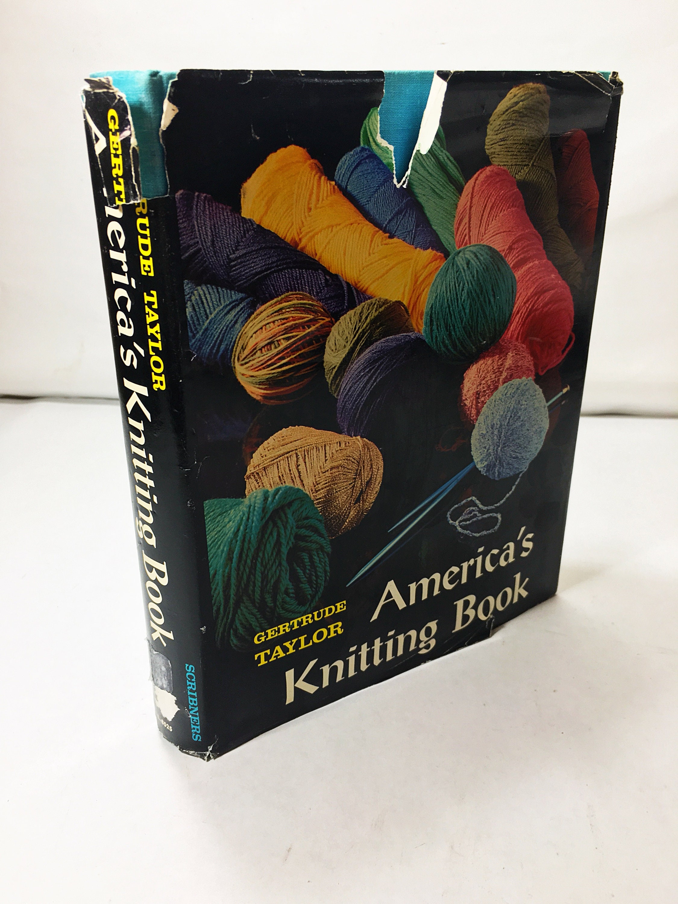 America's Knitting Book by Gertrude Taylor - Hardcover