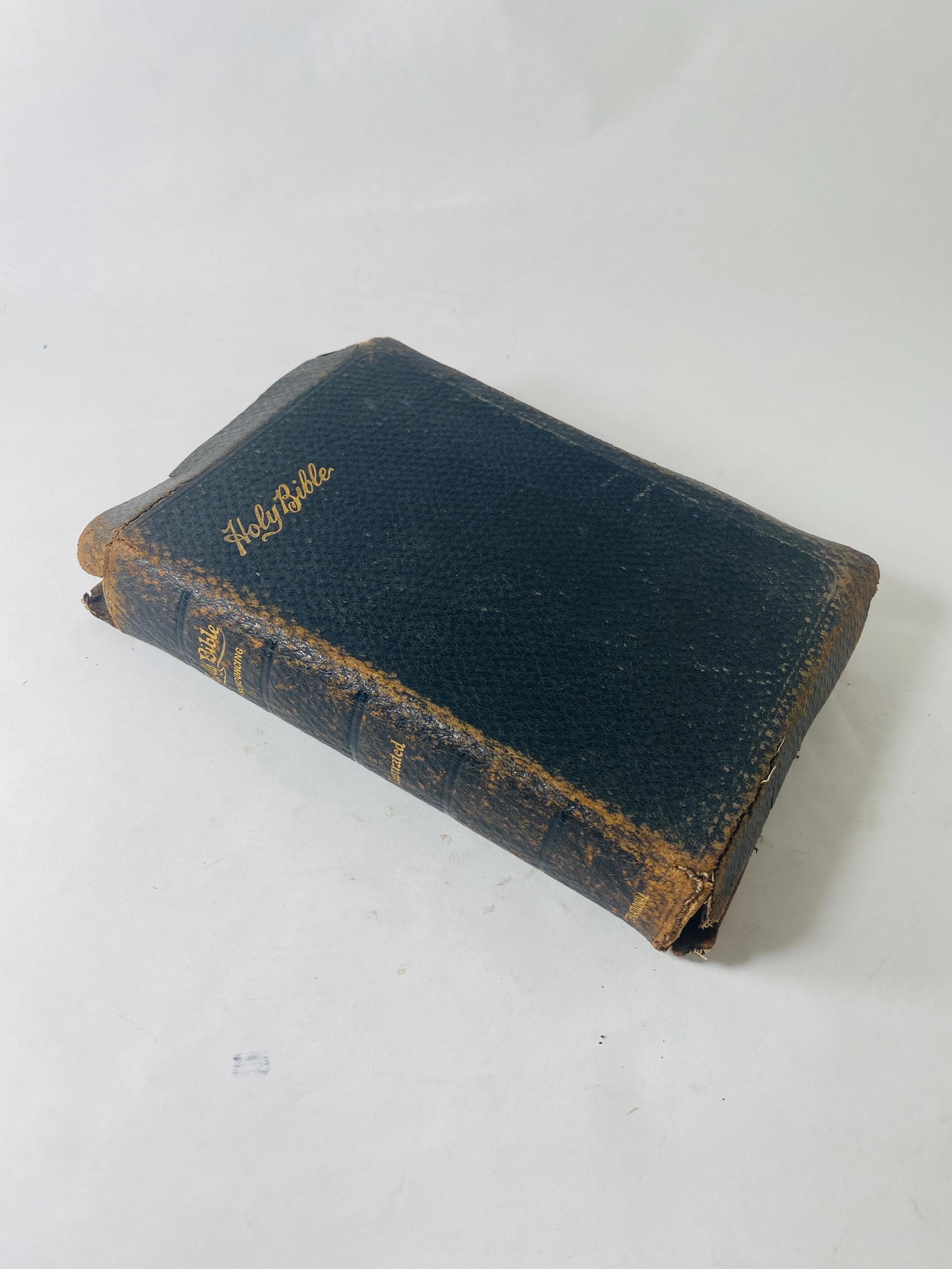 1920s Vintage Bible - Etsy