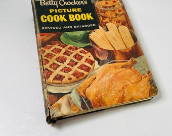 Livre de cuisine illustré de Betty Crocker PAUVRE Condition rare classeur de livre de cuisine de collection vers 1956. Titre et page de droit d'auteur manquants.