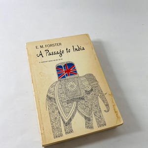 Passage to India vintage paperback book circa 1952 by EM Forster British Raj and the Indian independence movement in the 1920s.