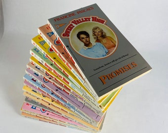 Sweet Valley High vintage paperback books circa 1988 by Francine Pascal Twins Elizabeth Jessica Wakefield vol 1-15