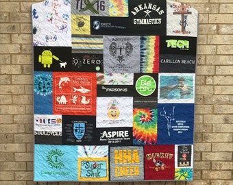 Tshirt Quilt - Custom Throw Sized T-shirt quilt - Memory Quilt