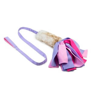 MEDIUM Sheepskin bungee on long webbing with fleece stripes