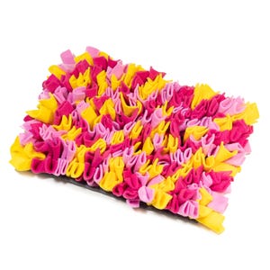 SNUFFLE mat for dog pink, fuchsia, yellow