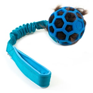 Sheepskin in JW Pet Hol-EE Roller bungee