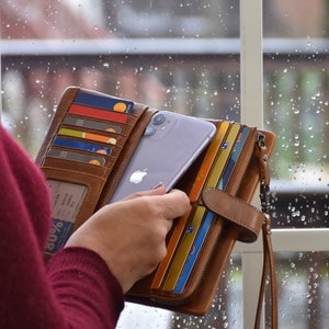 Long Leather Wallet For Women, Leather Clutch for Mom, Leather Purse for Grandma, Personalized Wristlet Wallet for Wife, iPhone Leather Case