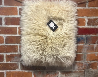 Oatmilk White Sheepskin Rectangle: Woolmark Shearling Suede Rug, Decor, Pet Mat, Seat, Craft (Medium)