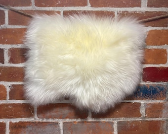 White Sheepskin: Merino Woolmark Shearling Leather Seat Pad, Decor, Craft (Rectangle Cloud)