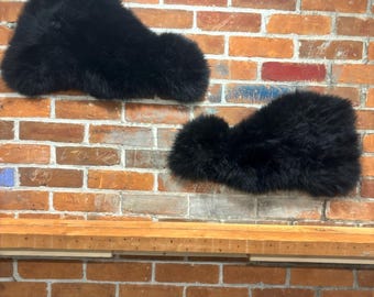 Black Sheepskin Cloud Decor: Merino Woolmark Shearling Suede Cuts, Rugs, Craft