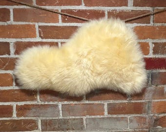 Cream Sheepskin Cloud Piece: Genuine Woolmark Leather for Craft Decor