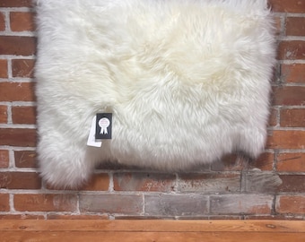 White Sheepskin Stratocumulus Cloud Rug: Woolmark Certified Shearling Leather Shapes