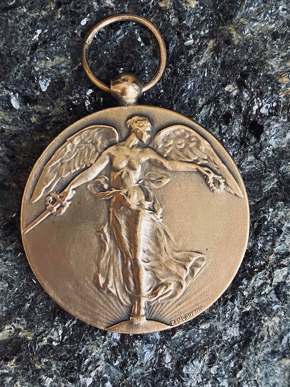 Victory Angel Medallion, 1914 Rare WWI 100% Authentic From France
