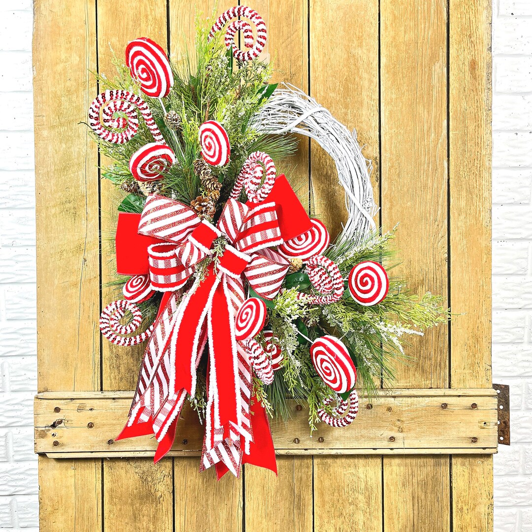 Red and White Peppermint Christmas Wreath for Front Door - Etsy