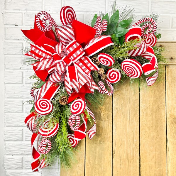 Red and White Christmas Corner Swag, Peppermint Christmas Decor, Mantle Decor, Holiday Door Swag, Christmas Wall Decoration