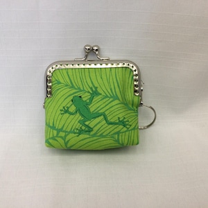 Tiny Frogs Key Chain and Change Purse/Coin Pouch with Key Ring/Purse Organizer/Medication Pouch/Metal Purse Frame Coin Pouch