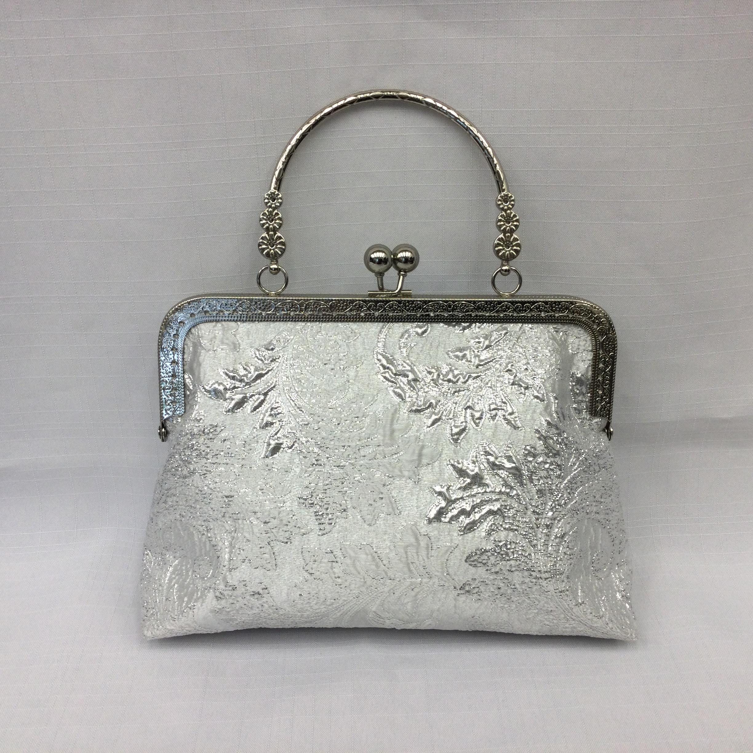 tulle chain handle bag／silver Chanel Silver Quilted Metallic Calfskin Leather Mini Top