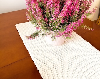 Table runner. Rectangular table cloth.