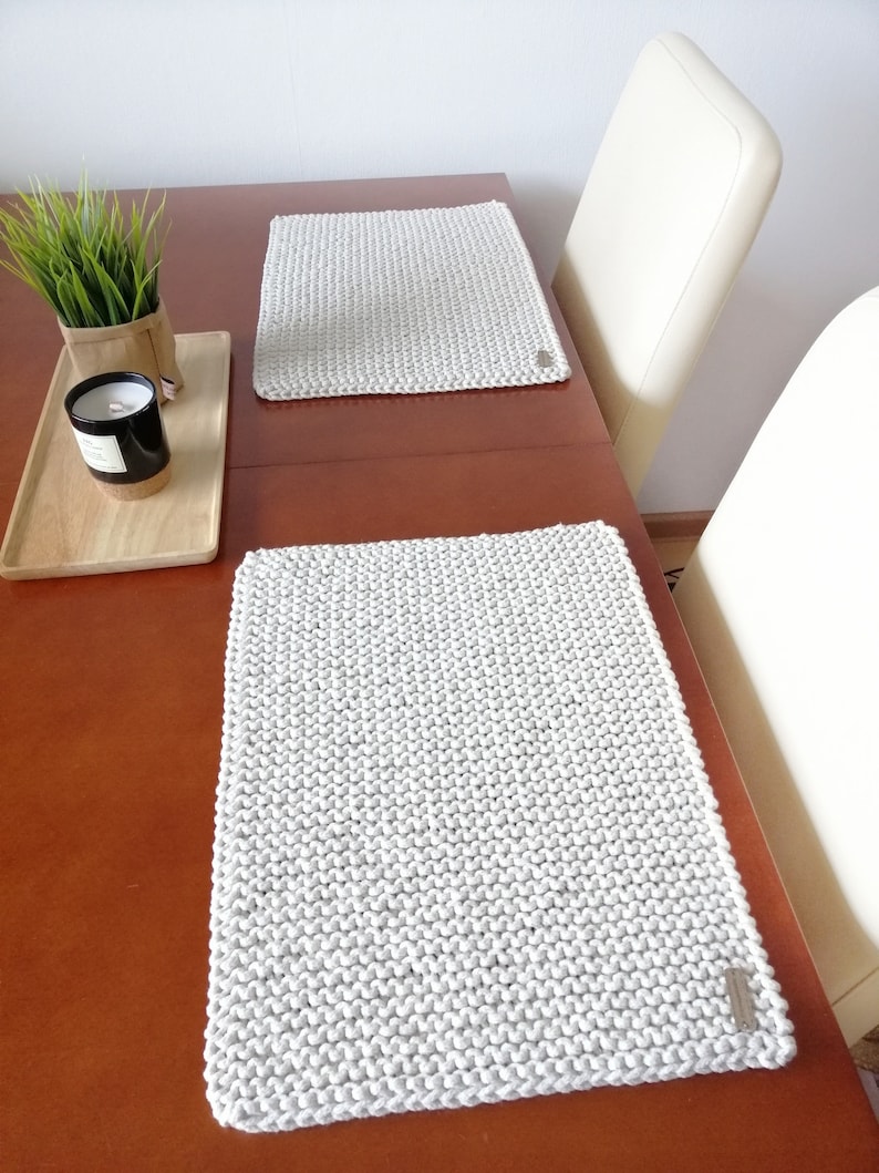 Table and plate mat made of 3mm cotton string, in various sizes. image 8