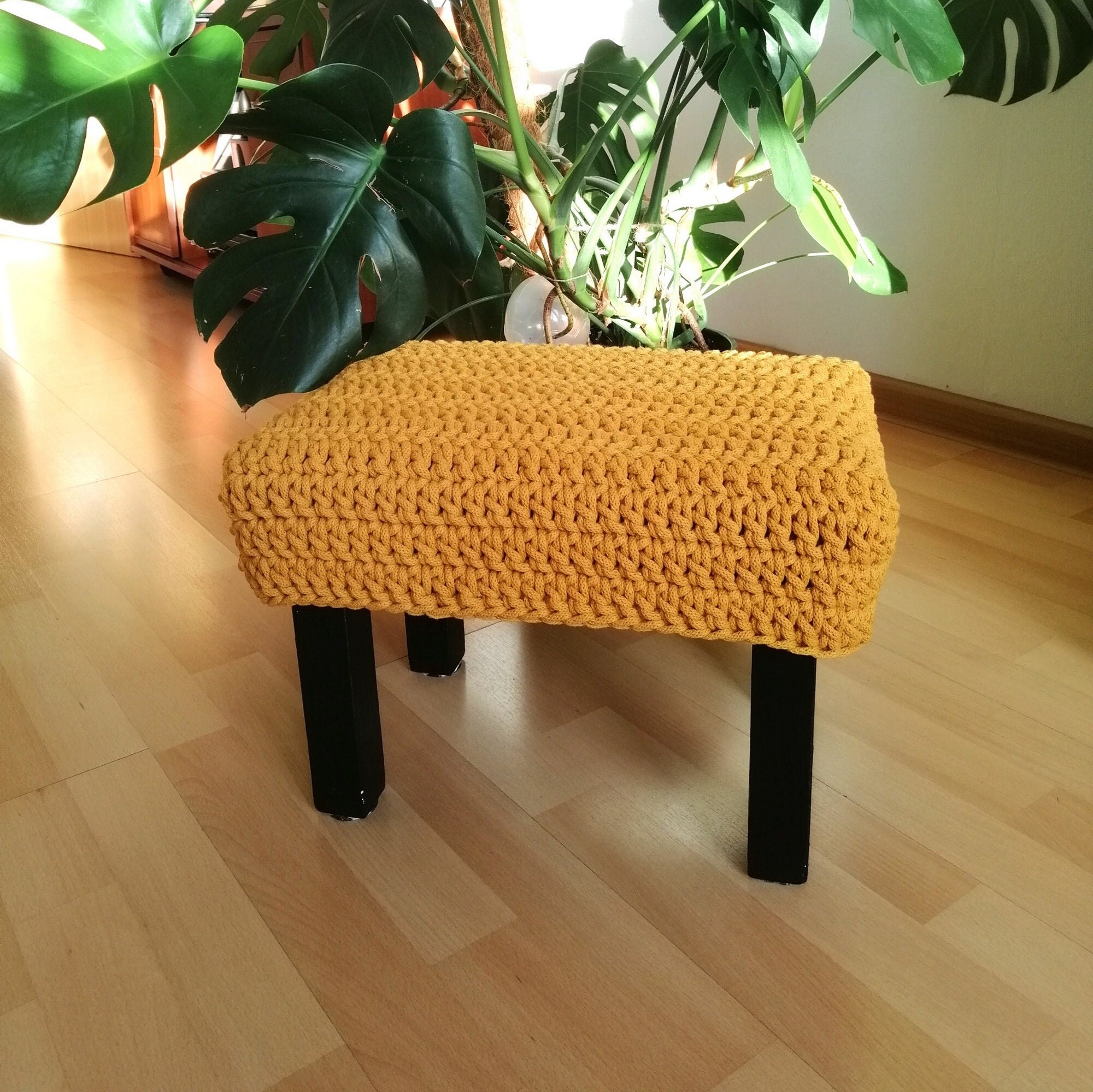 Knitted footstool 2024 home bargains