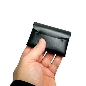MCH 1.6 / Minimalistischer stichloser Kartenhalter / Unikat / Das allererste Stück Entworfen und handgefertigt von Pavel Atelier