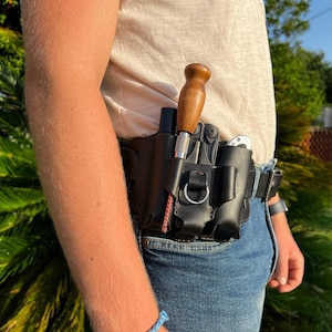 Leatherman Multitool Sheath for Belt / Genuinely handmade by Pavel Atelier