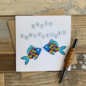 Jubiläums Karte - Künstlerisches Farbiges Fisch-Design - Posts Weltweit - Designed von KaleidoskopKrafts