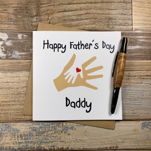 Tarjeta del Día del Padre - Diseño Mano a Mano con Amor - Posts Worldwide - Reino Unido