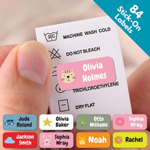 84x Étiquettes lavables à coller pour vêtements | Étiquettes de nom personnalisées pour enfants pour uniforme scolaire | Autocollants imperméables, durables et sans repassage