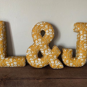 Letras de tela personalizadas para regalo de bautizo de guardería de Liberty London
