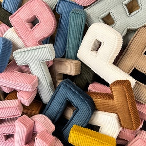 Letras de tela personalizadas para regalo de bebé.