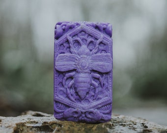 Handmade Bee Soap: Natural Vegan Bar Soap, Eco Friendly Gift
