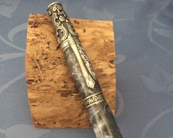 Handmade Crushed Silver Acrylic Victorian Twist Pen, Antique Pewter Finish Hardware - With Gift Box