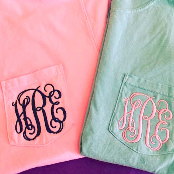 Monogrammed Comfort Colors Kurzarm Tasche T-Shirt - Brautjungfer Geschenk - Monogramm T-Shirt - Unisex Tasche T-Shirt - Kurzarm Shirt - Geschenkidee