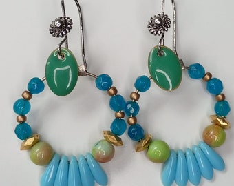 Pendientes de jade, ágatas y cristal checo.