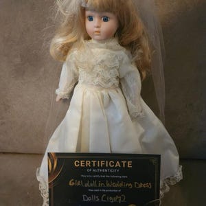 Puppen 1987 Original Produktion Gebraucht Mädchen Puppe in Hochzeitskleid Filmrequisite