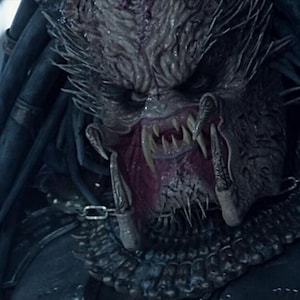 AVP Alien vs Predator Original Screen Used Elder Predator Dreadlock Movie Prop