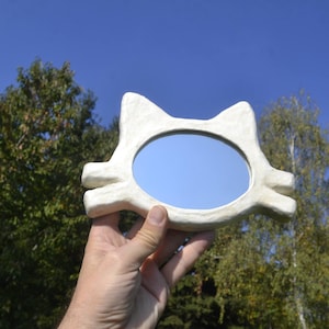 WHITE CAT's HEAD Mirror, Decorative Wall Mirror, white cat, unique hand made mirror, cat lover's furniture, Small Wall Mirror, Cat Mirror image 1