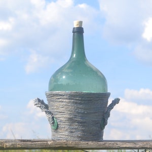 DARK GREEN DEMIJOHN & Hemp Demijohn Case, Large Wine Bottle, Demi johns, Country French Decor, DemiJohn Vase, Country Kitchen, Rustic Decor