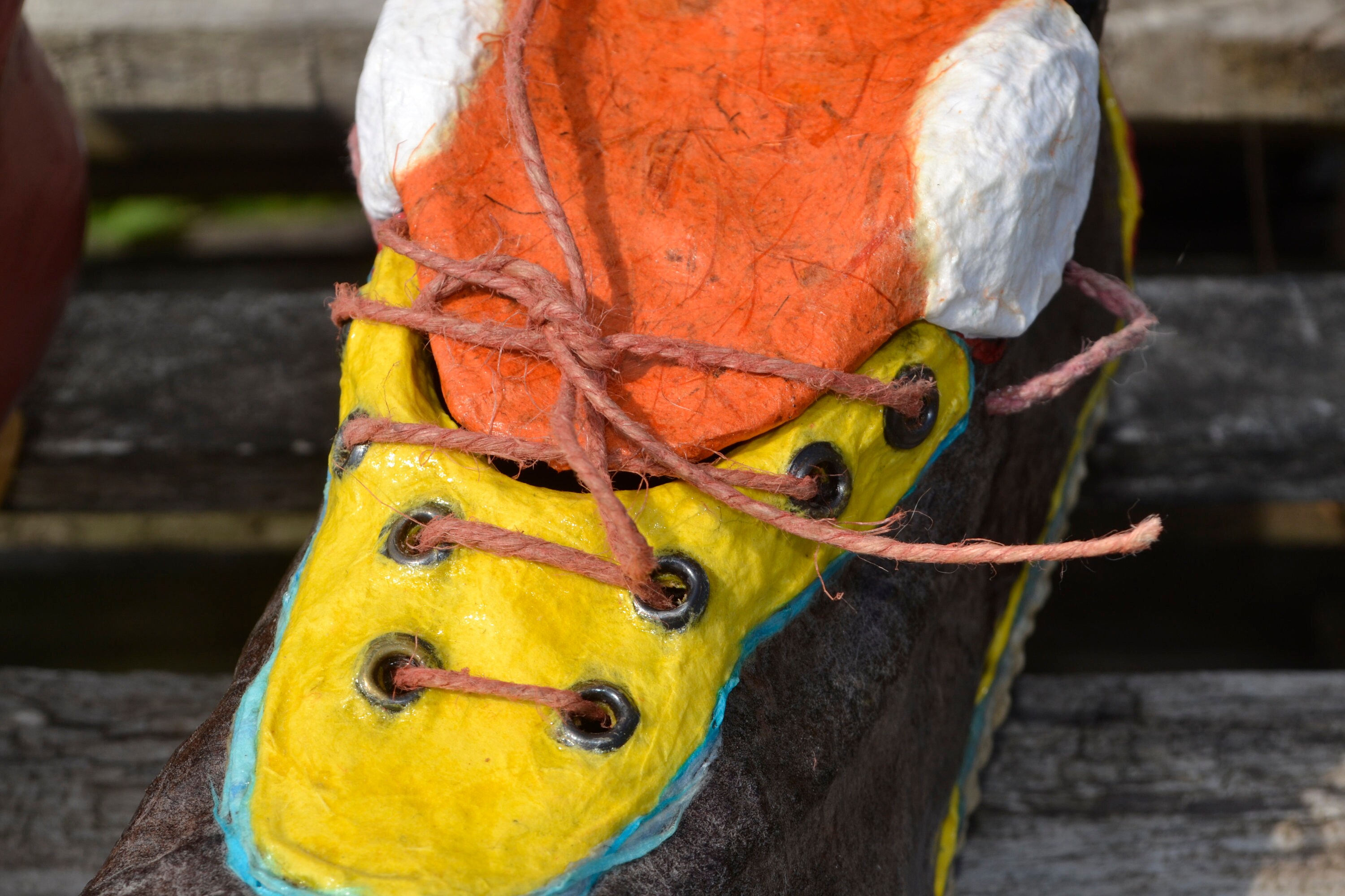 VINTAGE CAT SHOE Figurine & Paper Mache Replica, Wooden Shoe Cat, Cat