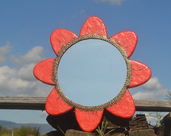 POPPY FLOWER MIRROR, Red Wall Mirror, Decorative Mirror, Large Round Mirrors, Eclectic Mirrors, Poppy Flower Wall Decor, Poppy Shaped Mirror