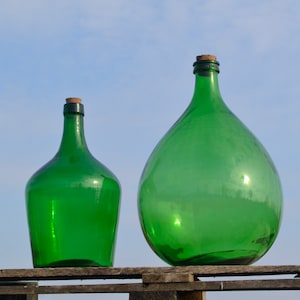RICH GREEN DEMIJOHNS, Botella de vino grande, 5l & 15l Demijohns, Damme Jeanne, Demi John Vase, Decoración de casas de campo, Demijohn verde, Decoración rústica