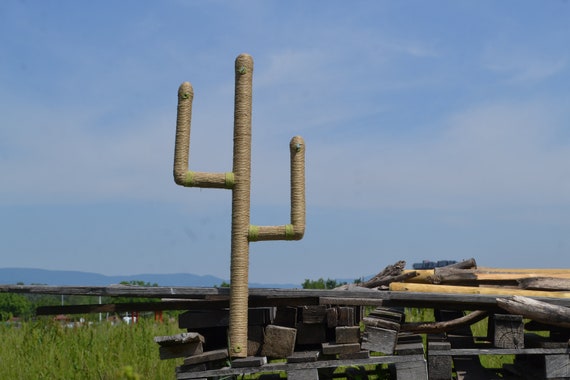 2 HEMP ROPE CACTI, Jute Cat Scratcher, 2 Wall Mounted Cat Scratcher, Cat  Wall Furniture, Hemp Cat Bridges, Cacti Cat Furniture, Large Cactus - Etsy