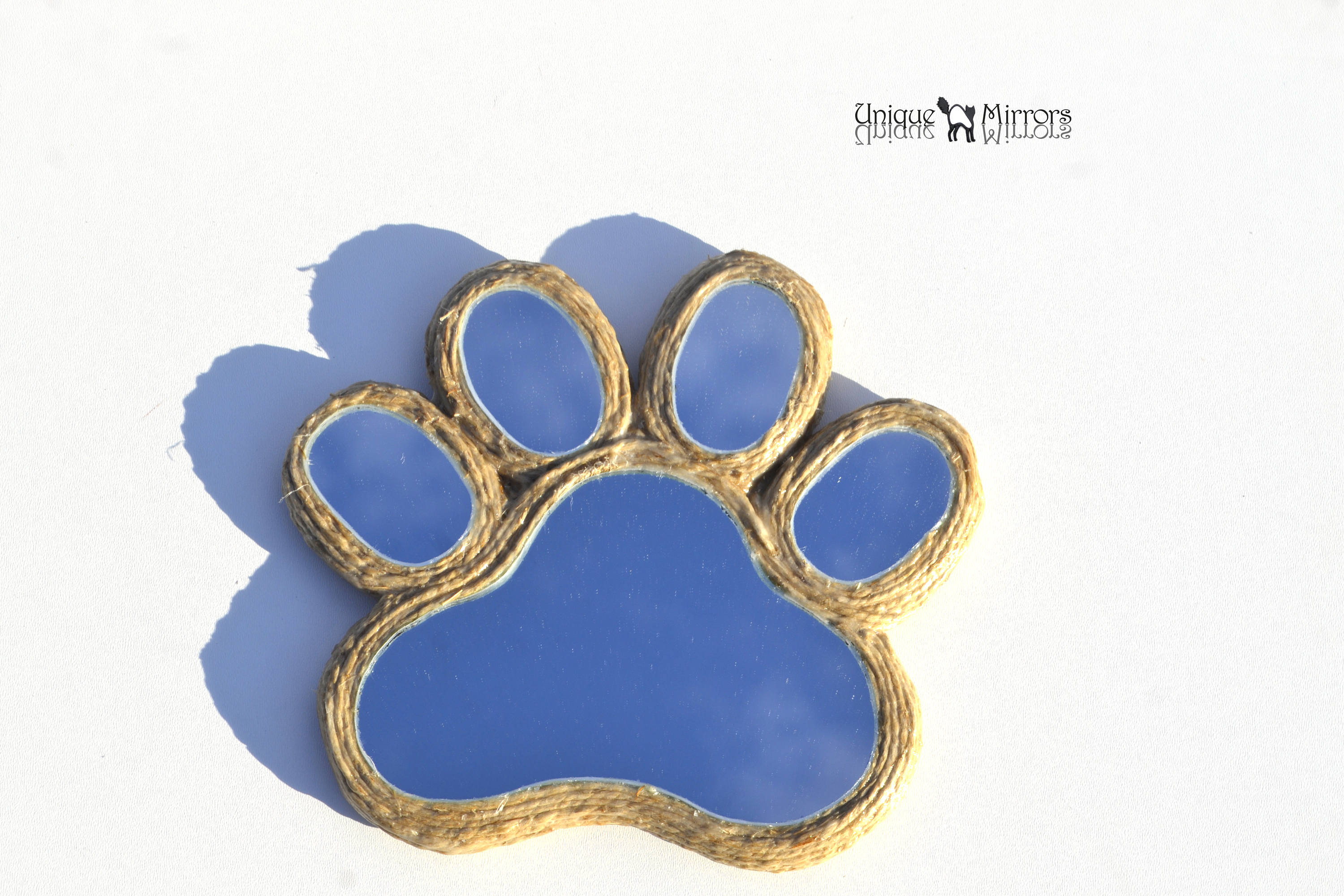 Unbelievable! How A Cat'S Paw Mirrors Your Hand. - 7j1ice1