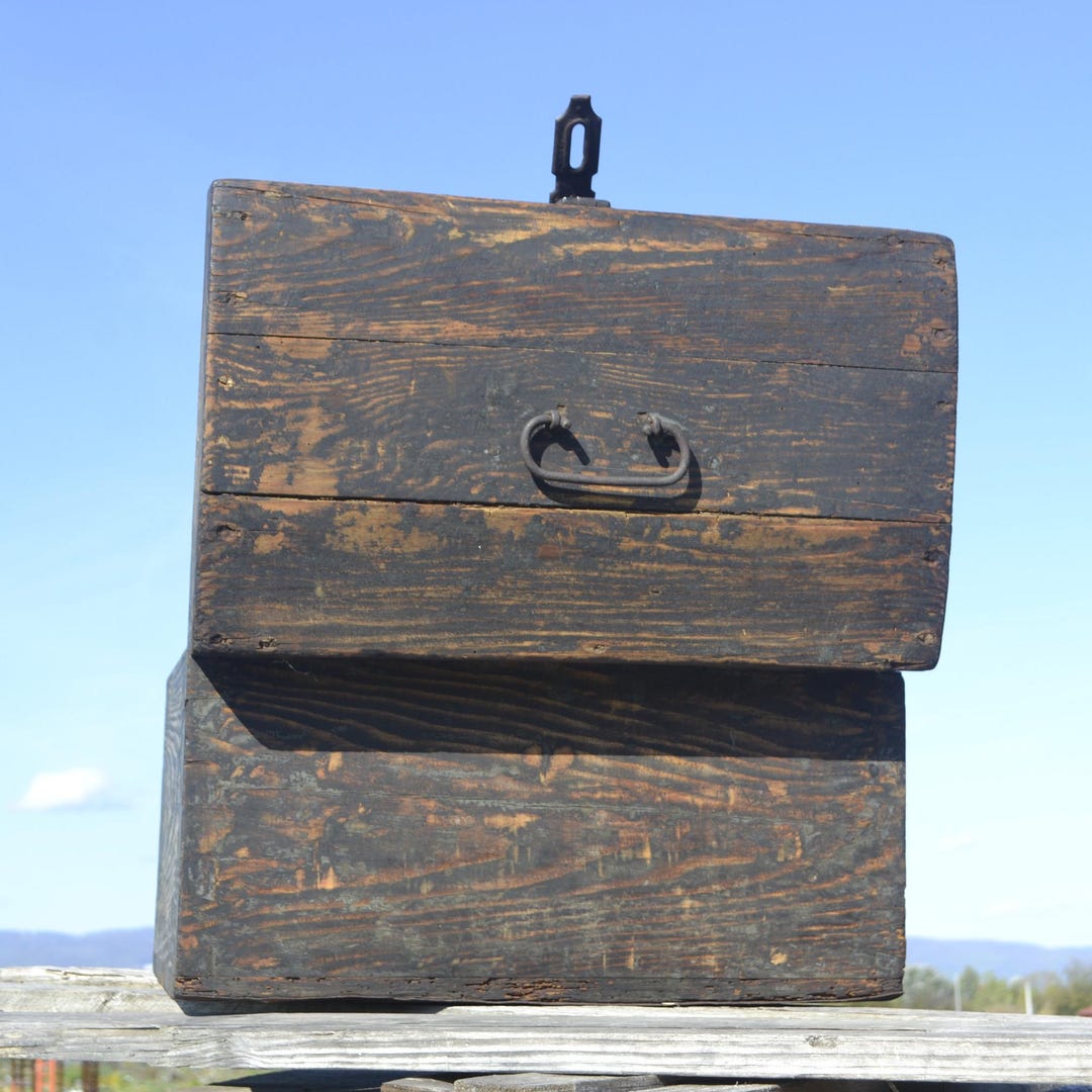 Old Box Colth 100 Years Old Wooden Box, ANTIQUE CHEST W. Iron Reinforced Bottom ...