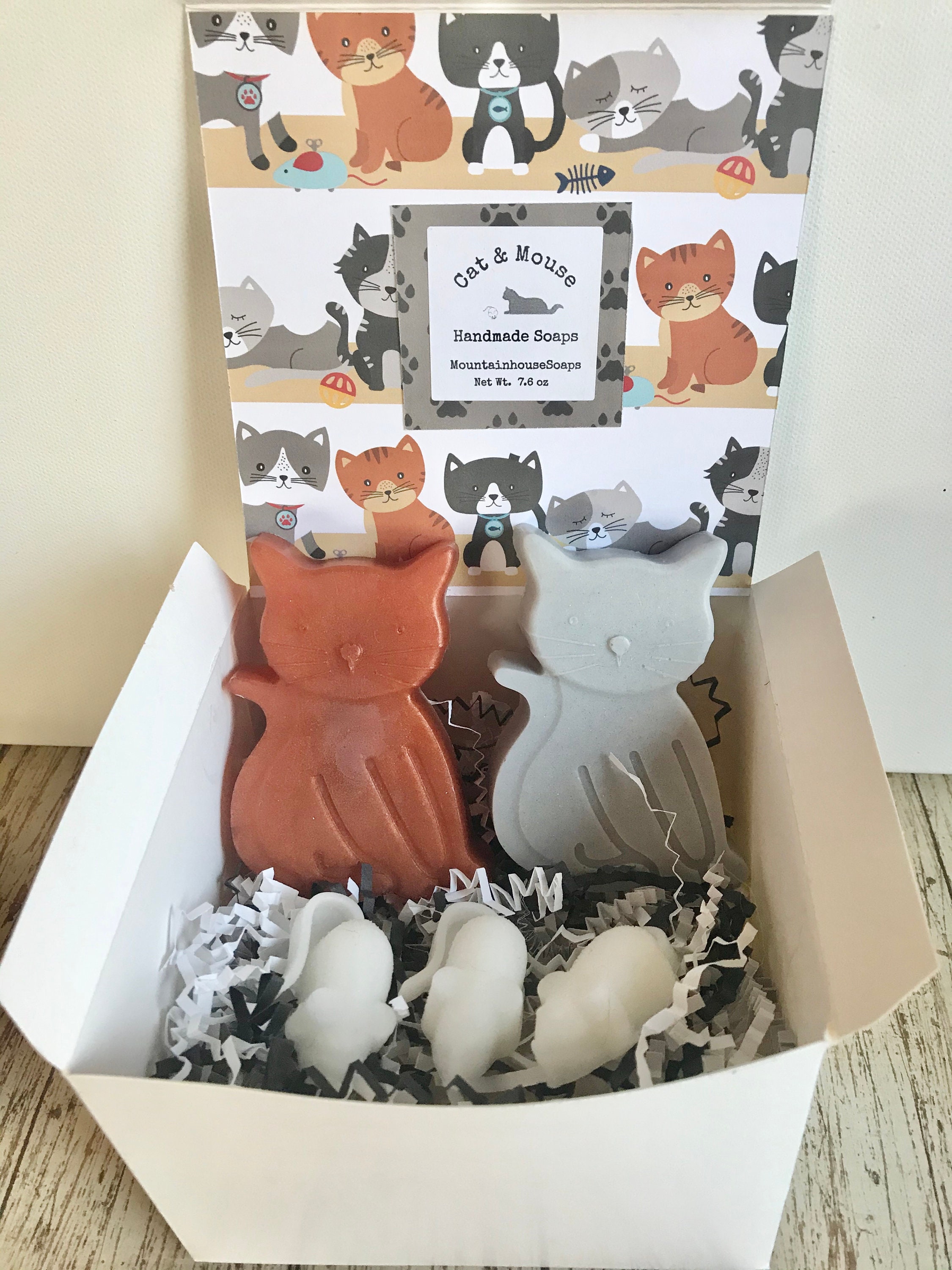 Christmas Soap Gift Box, Christmas Gift for Cat Lovers, Cat Soaps, Cat and Mouse Soap Gift Box, Cat Gift, Cat Mom Gift, Animal Soap