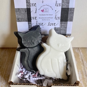 Cat Soap, Cat Soaps Gift Box, Cat Lover Gift, Animal Soap, Black and White Soap, Cat Mom Gift, Romantic Gift